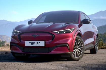 Τι αναβαθμίσεις φέρει η νέα Ford Mustang Mach-E για το 2025;